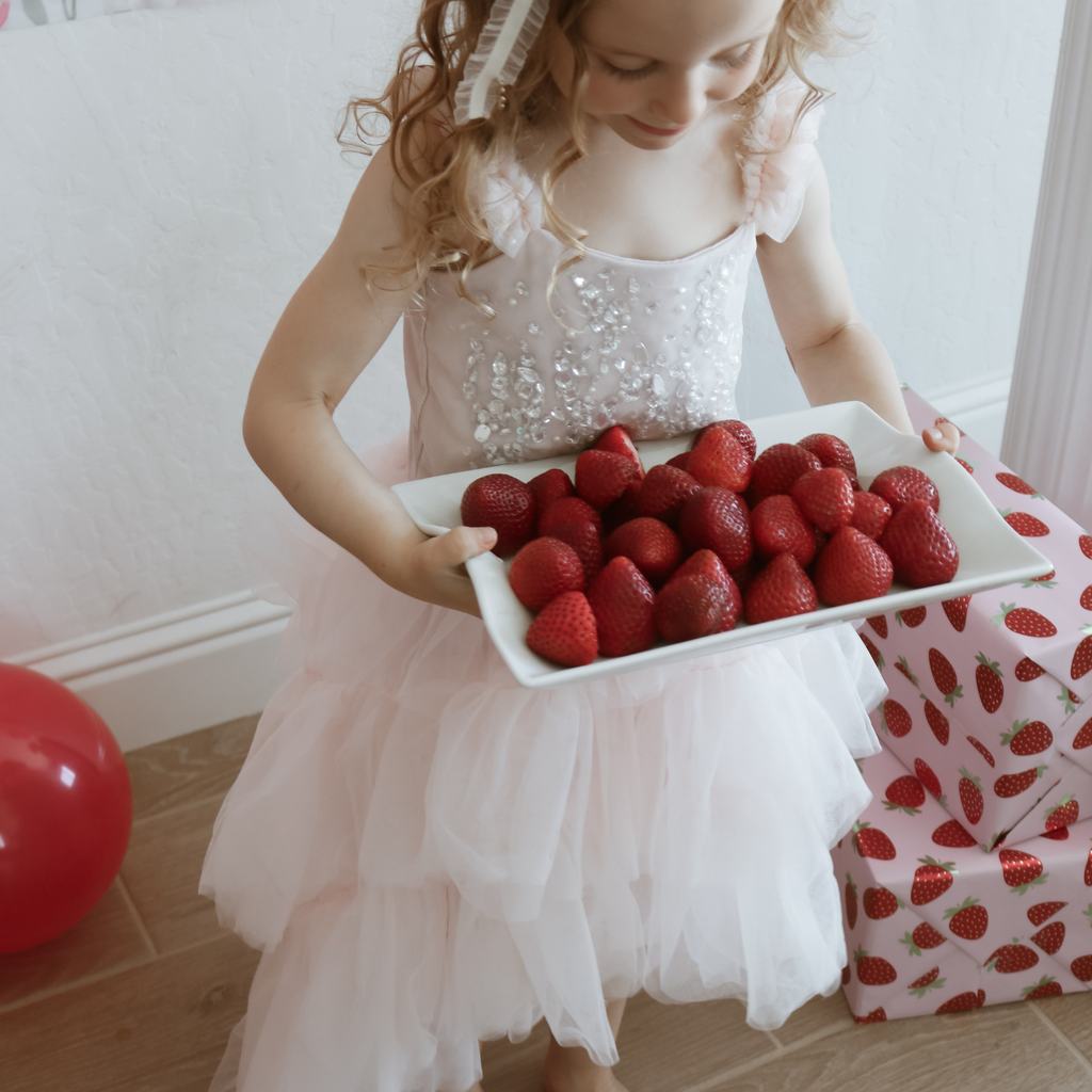 Strawberry Birthday Party Inspo๐