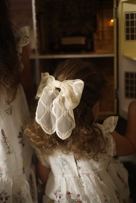 Lace Hair Clip